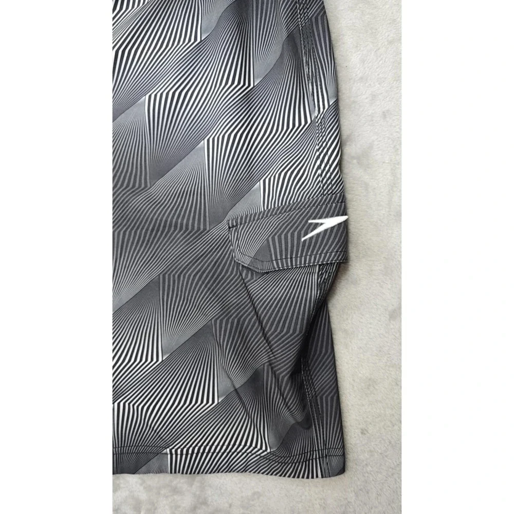 Speedo Swim‎ Shorts Men's 36 Gray Trunks Beachwear Above The Knee Lightly Worn